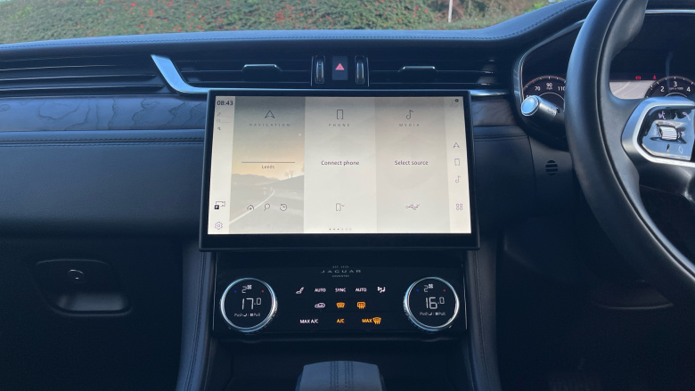 Jaguar F-Pace 2.0 P400e SE 5dr Auto AWD Estate